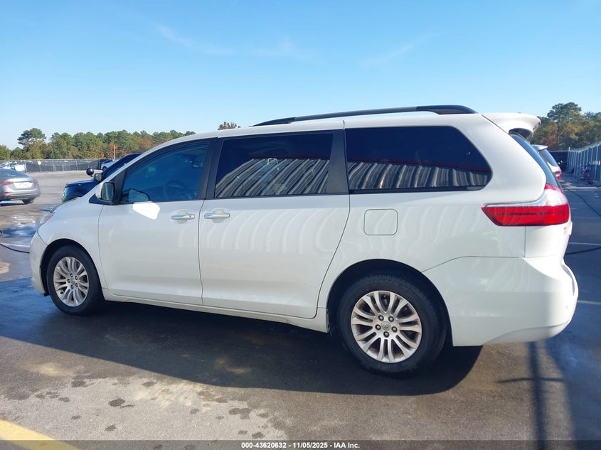 2015 TOYOTA SIENNA XLE PREMIUM 8 PASSENGER 5TDYK3DCXFS543347