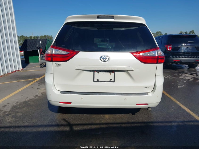 2015 TOYOTA SIENNA XLE PREMIUM 8 PASSENGER 5TDYK3DCXFS543347