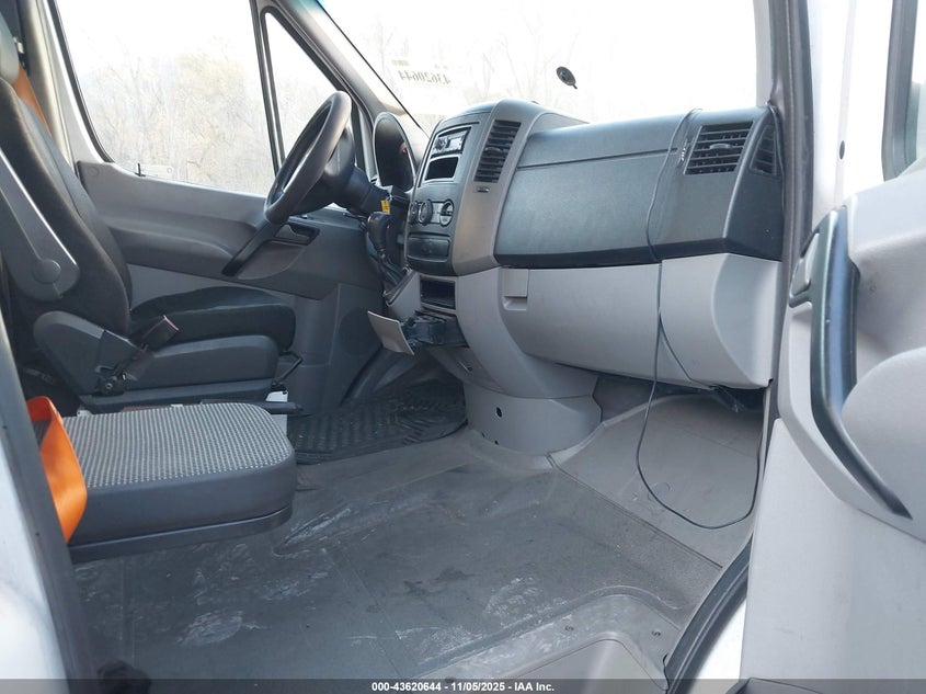WD3PE8CB1B5580421 2011 MERCEDES-BENZ SPRINTER photo no. 5
