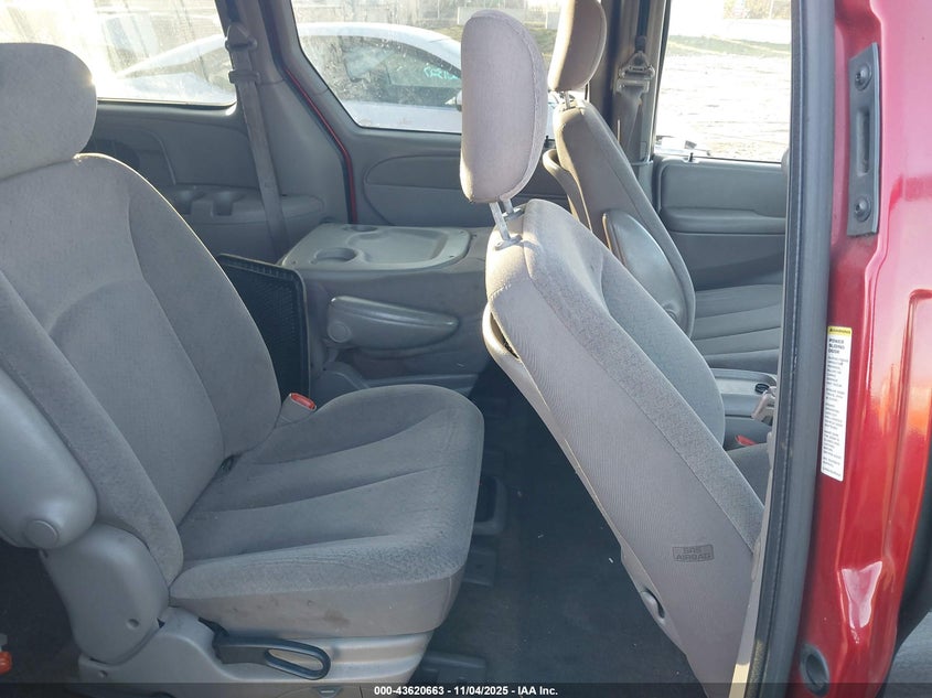 2002 Dodge Grand Caravan Ex VIN: 2B8GP74L42R627876 Lot: 43620663