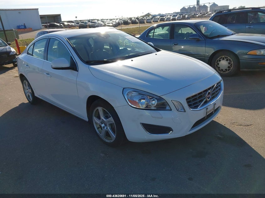2013 VOLVO S60 T5 - YV1612FS1D2221459
