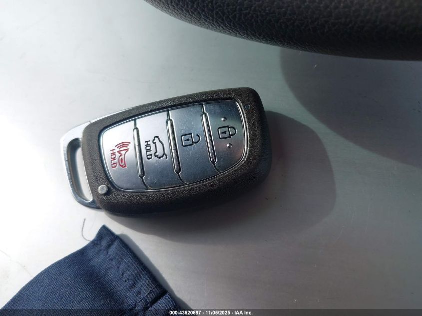 2017 Hyundai Ioniq Hybrid Blue VIN: KMHC65LC3HU043522 Lot: 43620697