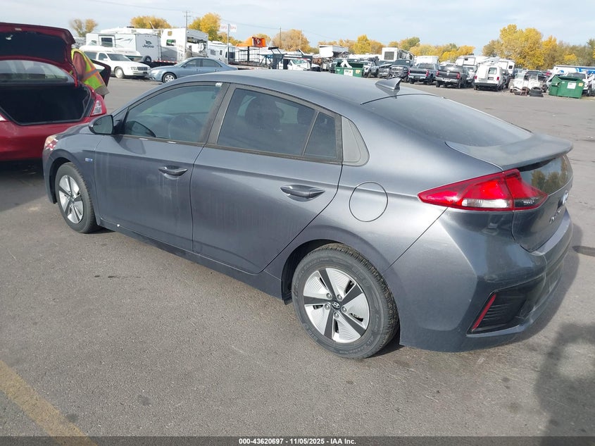 KMHC65LC3HU043522 2017 HYUNDAI IONIQ photo no. 3