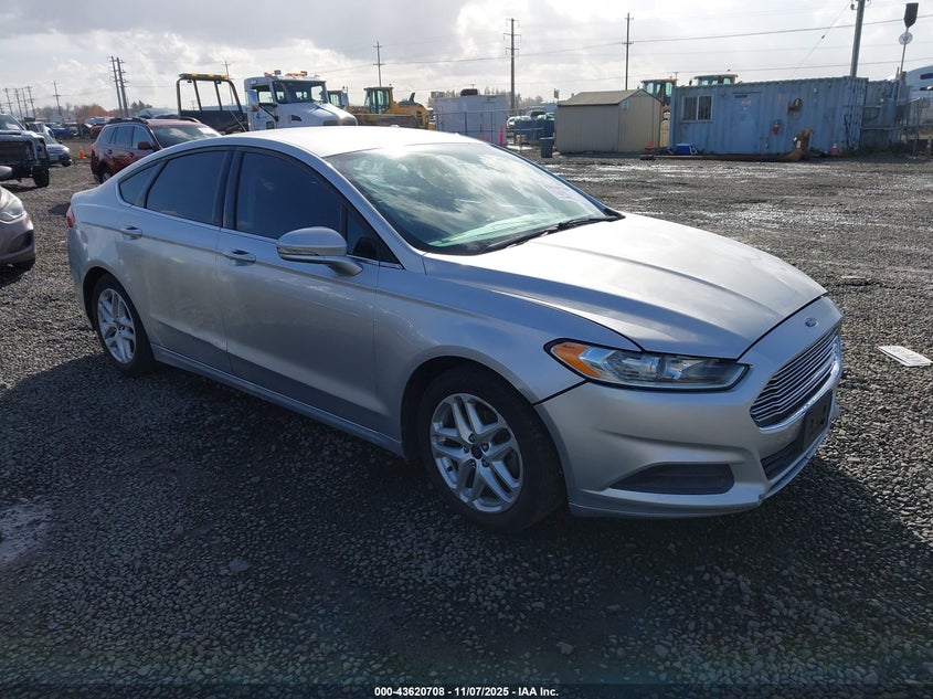 FORD FUSION SE