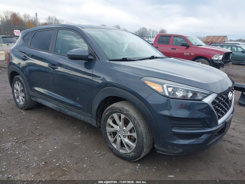 HYUNDAI TUCSON SE