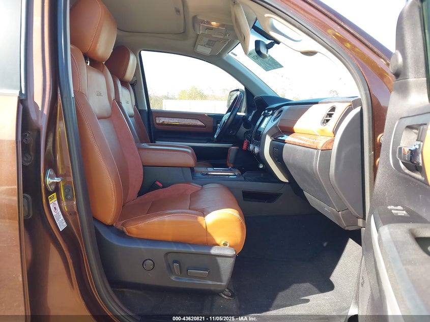 2016 Toyota Tundra 1794 5.7L V8 VIN: 5TFAY5F1XGX551774 Lot: 43620821