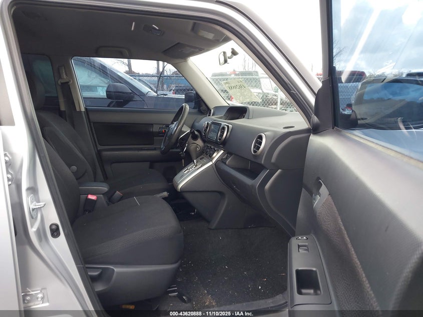 JTLKE50E281013300 2008 SCION XB photo no. 5