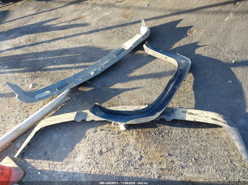 2003 Chevrolet Silverado 1500 Ls VIN: 2GCEK19T031187770 Lot: 43620911