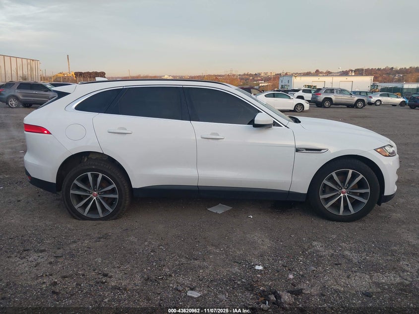 2017 JAGUAR F-PACE 35T PRESTIGE SADCK2BV4HA894803