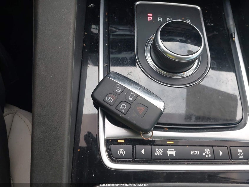 2017 JAGUAR F-PACE 35T PRESTIGE SADCK2BV4HA894803