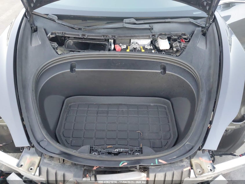 2020 Tesla Model 3 Long Range VIN: 5YJ3E1EB3LF635301 Lot: 43621016