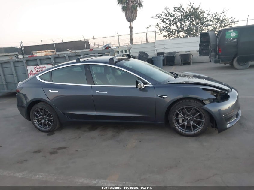 2020 Tesla Model 3 Long Range VIN: 5YJ3E1EB3LF635301 Lot: 43621016