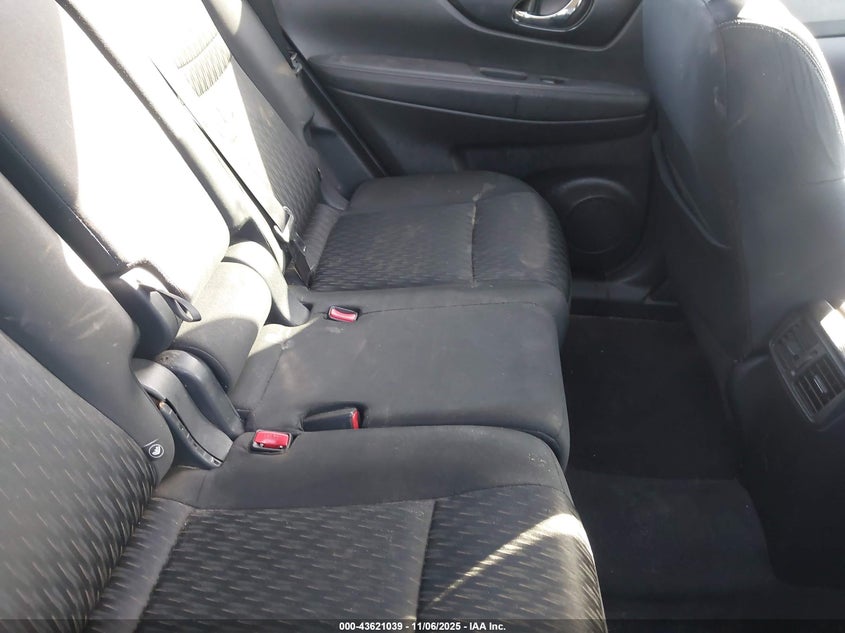 2018 NISSAN ROGUE SV - KNMAT2MT4JP552301