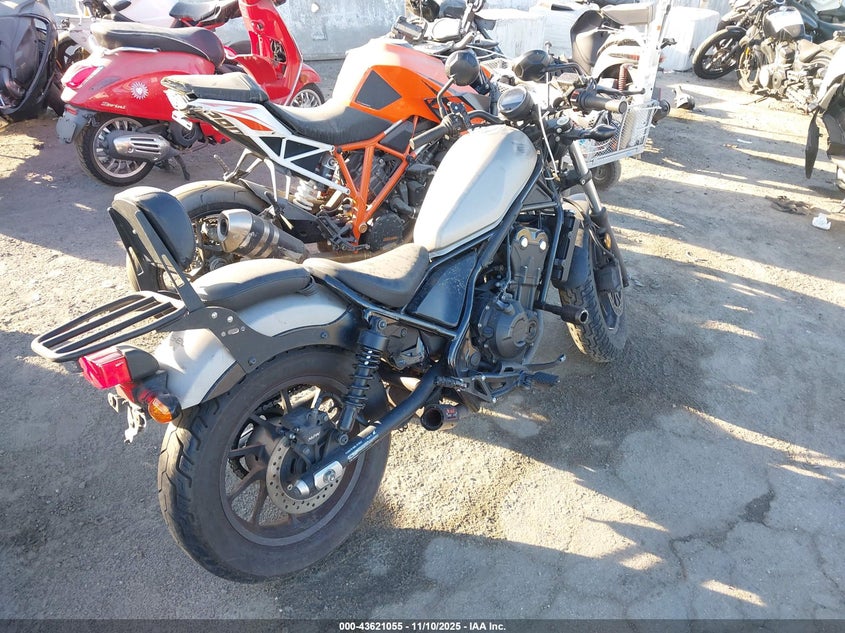 VIN MLHPC561XH5000117 2017 HONDA CMX500