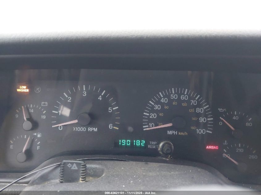 2000 Jeep Cherokee Sport VIN: 1J4FF48S1YL141931 Lot: 43621101