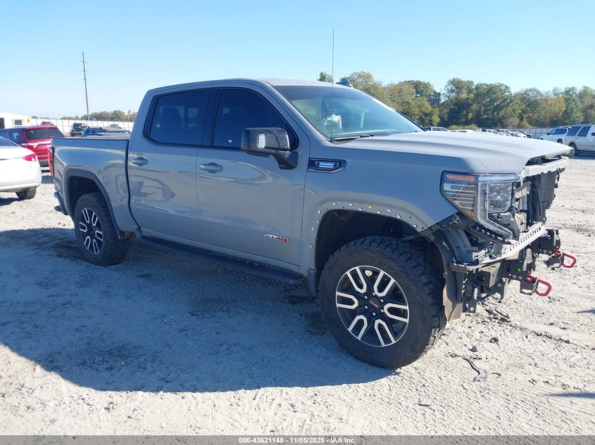 GMC SIERRA 1500 4WD SHORT BOX AT4