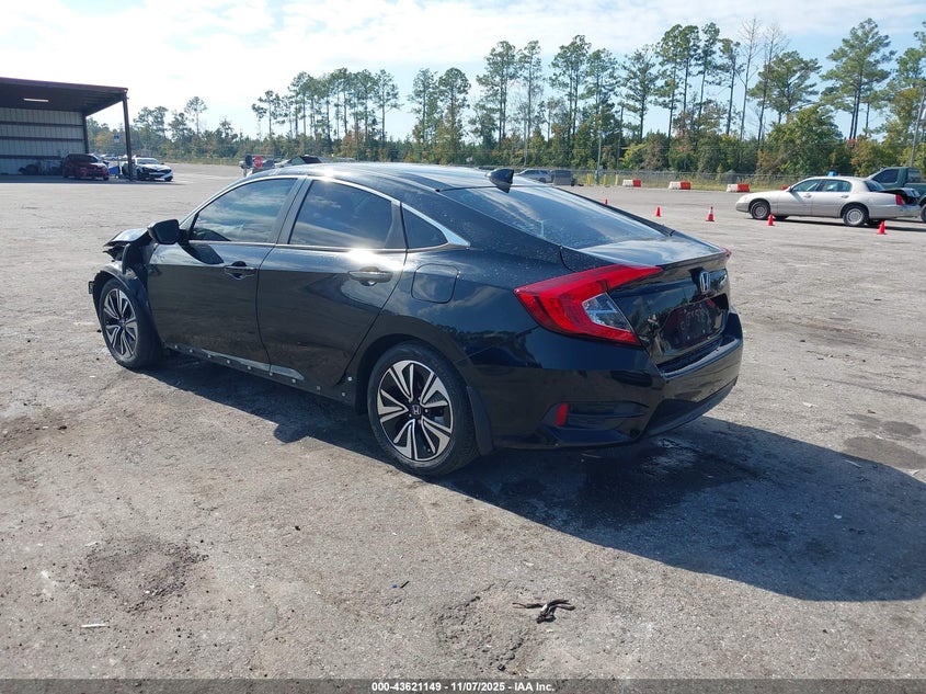 19XFC1E35JE002796 2018 HONDA CIVIC photo no. 3