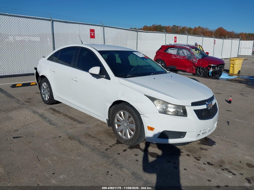 CHEVROLET CRUZE 1LT