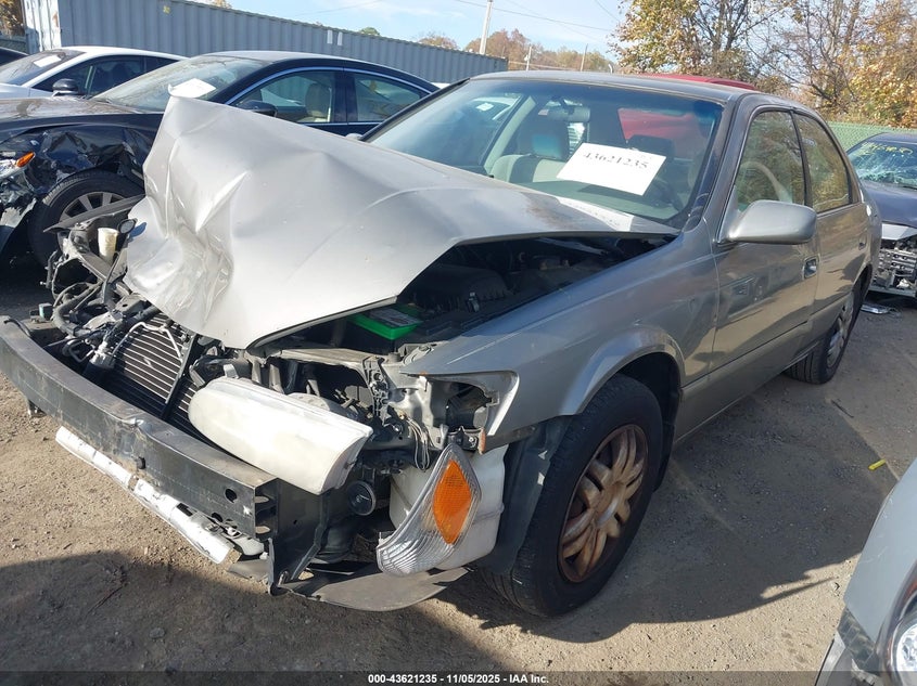 2000 Toyota Camry Le VIN: 4T1BG22KXYU009495 Lot: 43621235