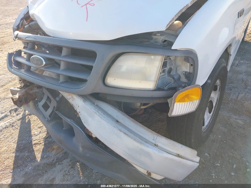 2000 Ford F-150 Work Series/Xl/Xlt VIN: 1FTZF1722YNA90043 Lot: 43621277