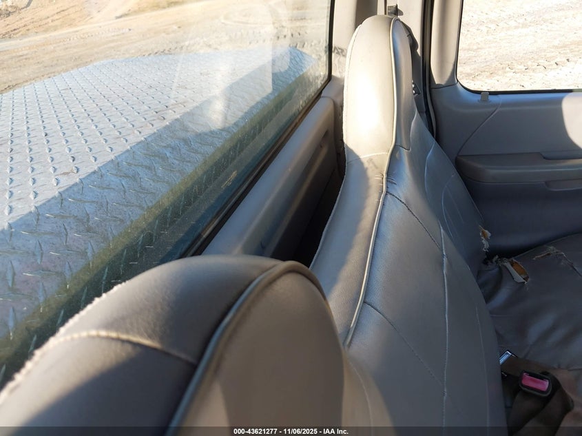 2000 Ford F-150 Work Series/Xl/Xlt VIN: 1FTZF1722YNA90043 Lot: 43621277