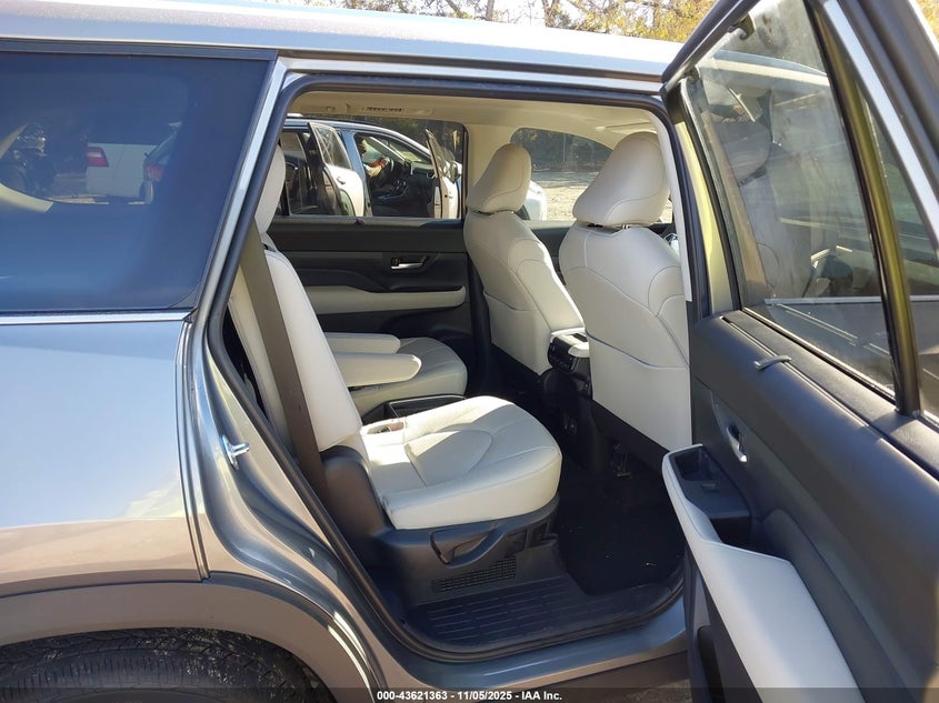 2025 TOYOTA GRAND HIGHLANDER HYBRID LIMITED - 5TDACAB5XSS033114