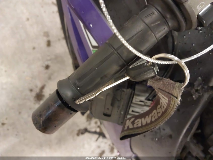 2011 Kawasaki Zx1000 J VIN: JKAZXCJ13BA004367 Lot: 43621374