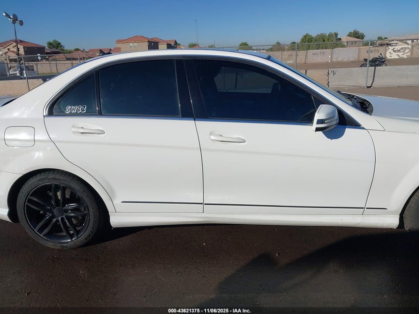2013 MERCEDES-BENZ C 250 SPORT - WDDGF4HB9DA805625