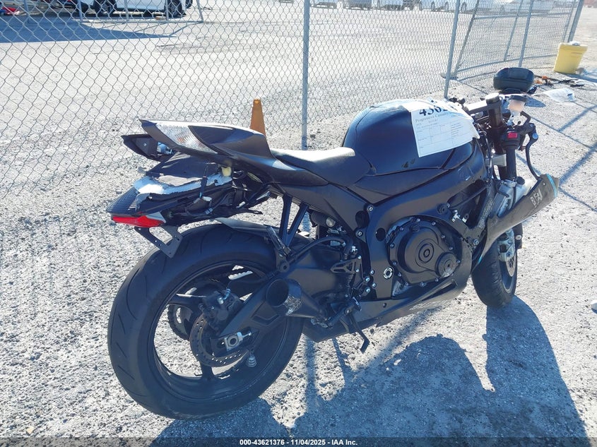 2024 SUZUKI GSX-R600 JS1GN7FA2R7100821