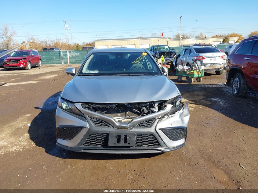 2022 TOYOTA CAMRY SE - 4T1G11AK2NU708117