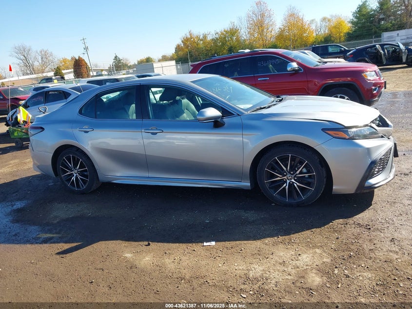 2022 TOYOTA CAMRY SE - 4T1G11AK2NU708117