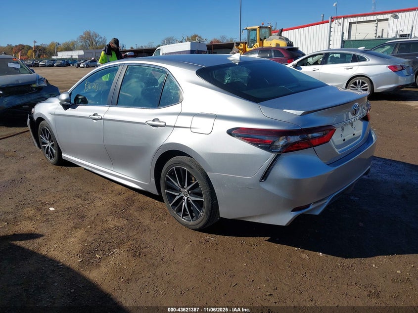 2022 TOYOTA CAMRY SE - 4T1G11AK2NU708117