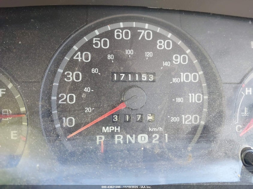 2004 Ford Crown Victoria Standard VIN: 2FAFP73W34X136988 Lot: 43621395