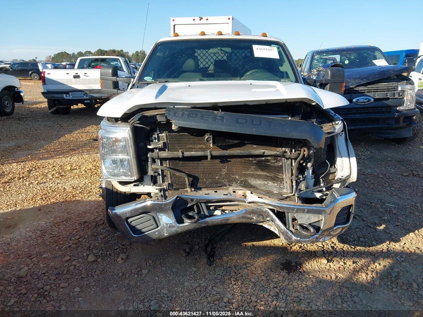 2014 Ford F-350 Chassis Xl VIN: 1FD8W3GT6EEB82103 Lot: 43621427