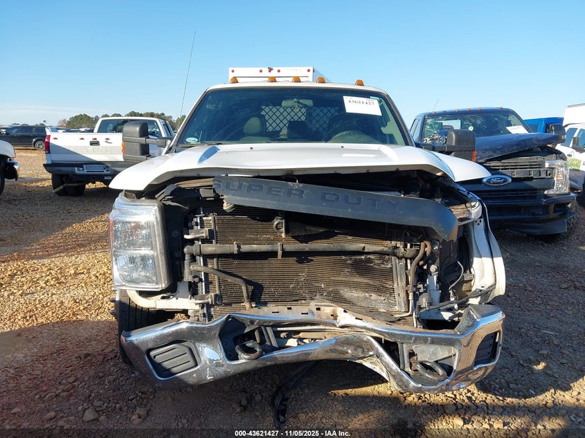 2014 Ford F-350 Chassis Xl VIN: 1FD8W3GT6EEB82103 Lot: 43621427