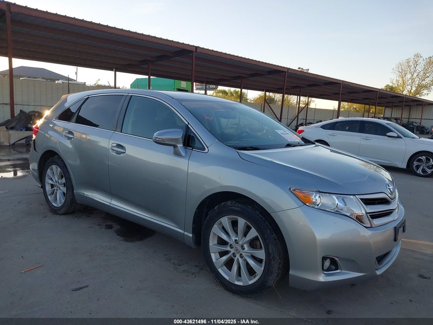 TOYOTA VENZA LE