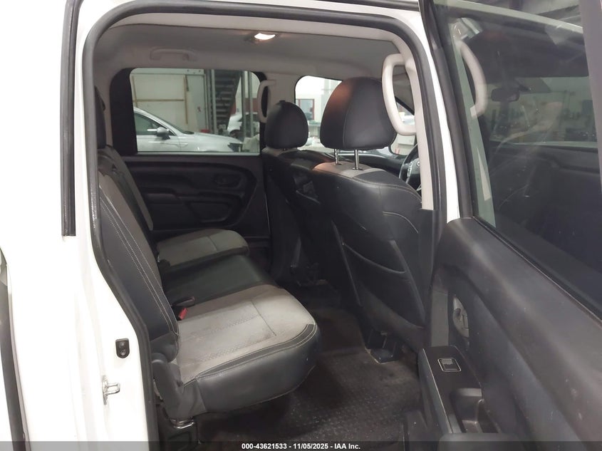 2018 NISSAN TITAN XD S GAS 1N6AA1F3XJN514531