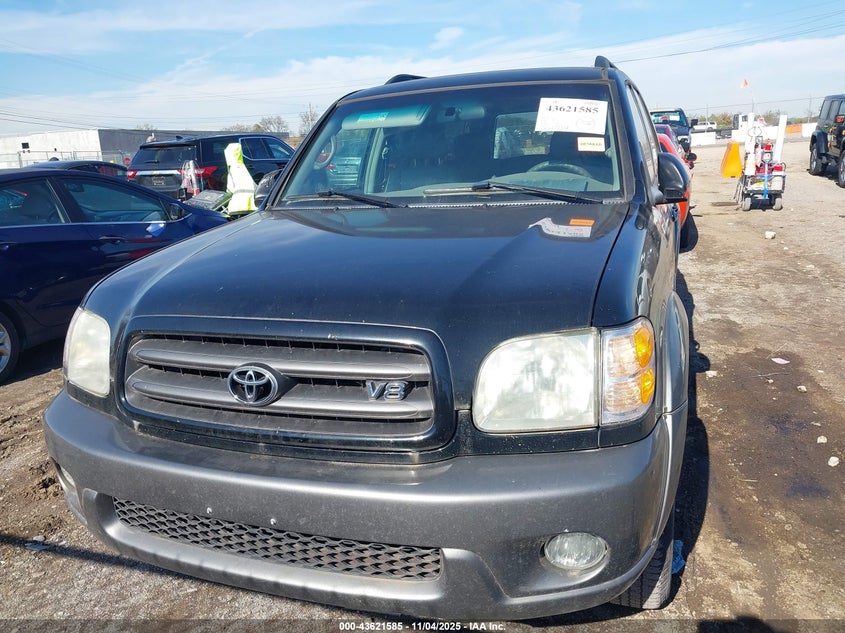 2004 Toyota Sequoia Sr5 V8 VIN: 5TDZT34A54S215668 Lot: 43621585