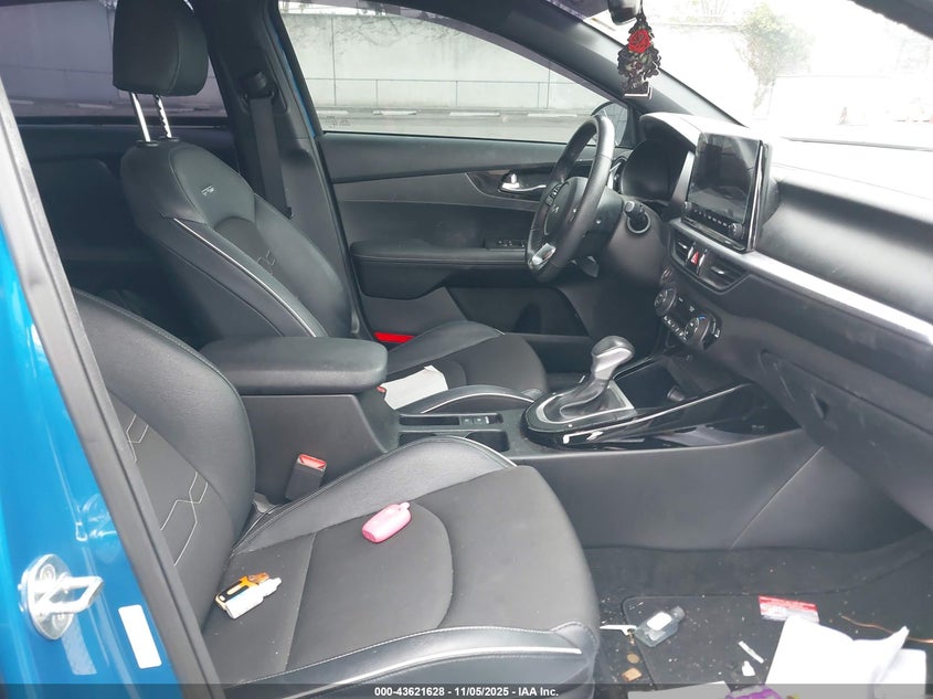 2023 Kia Forte Gt-Line VIN: 3KPF54AD0PE574183 Lot: 43621628