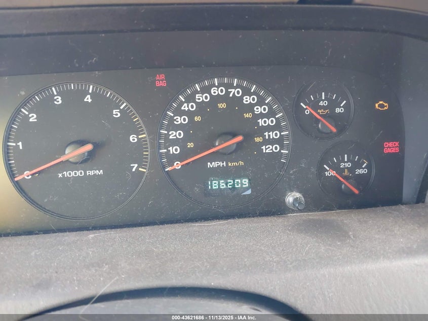 1J4GW58N2YC108635 2000 JEEP GRAND CHEROKEE photo no. 7