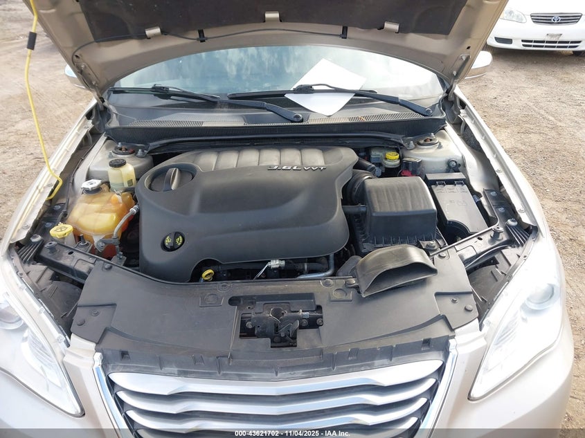 2013 CHRYSLER 200 LIMITED 1C3CCBCG6DN612192