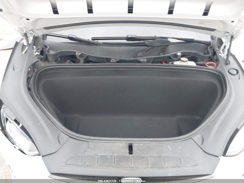 2023 Tesla Model X Plaid Tri Motor All-Wheel Drive VIN: 7SAXCBE62PF412546 Lot: 43621725