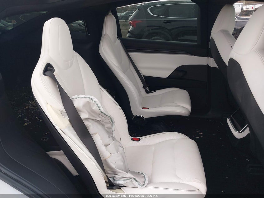2023 Tesla Model X Plaid Tri Motor All-Wheel Drive VIN: 7SAXCBE62PF412546 Lot: 43621725