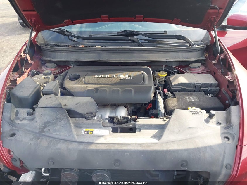 2015 Jeep Cherokee Latitude VIN: 1C4PJLCB0FW670728 Lot: 43621807