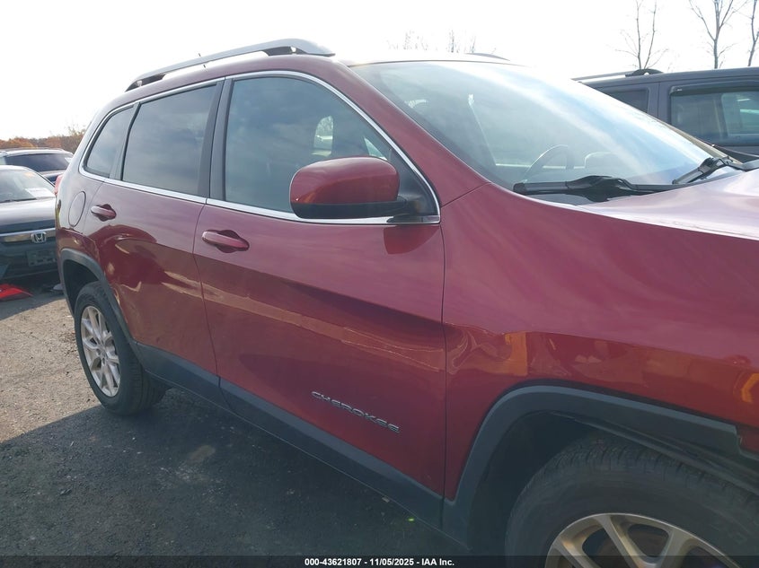 2015 Jeep Cherokee Latitude VIN: 1C4PJLCB0FW670728 Lot: 43621807