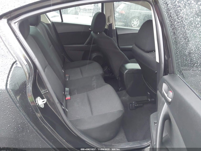 2013 Mazda Mazda3 I Sport VIN: JM1BL1U71D1783701 Lot: 43621837