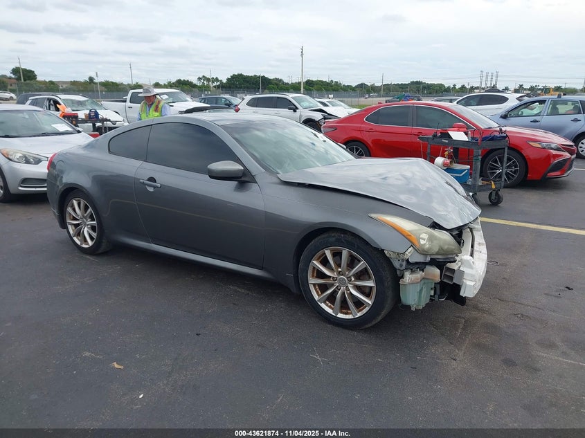 INFINITI G37 JOURNEY