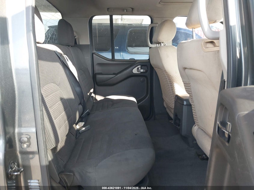 1N6AD07W45C460185 2005 NISSAN NAVARA (FRONTIER) photo no. 8