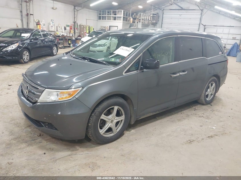 5FNRL5H65DB017775 2013 HONDA ODYSSEY photo no. 2