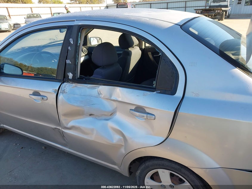 2008 Chevrolet Aveo Ls VIN: KL1TD566X8B109745 Lot: 43622092